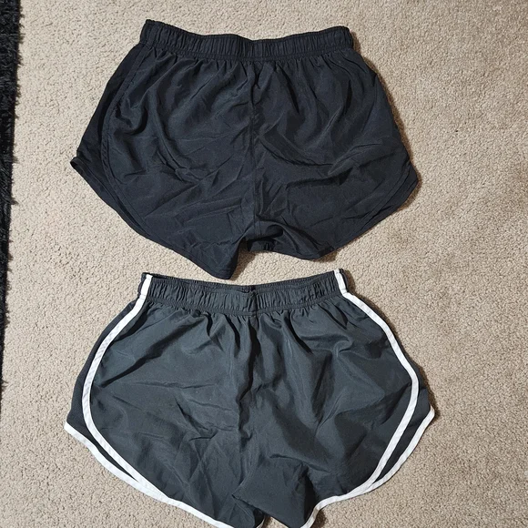 Nike Women's Black and Gray Shorts Set - Picture 2 of 4